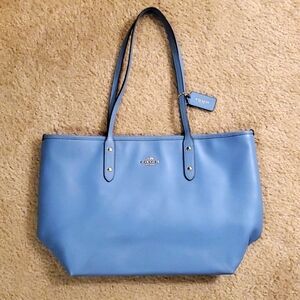 COACH Baby Blue Leather Tote Shoulder Bag